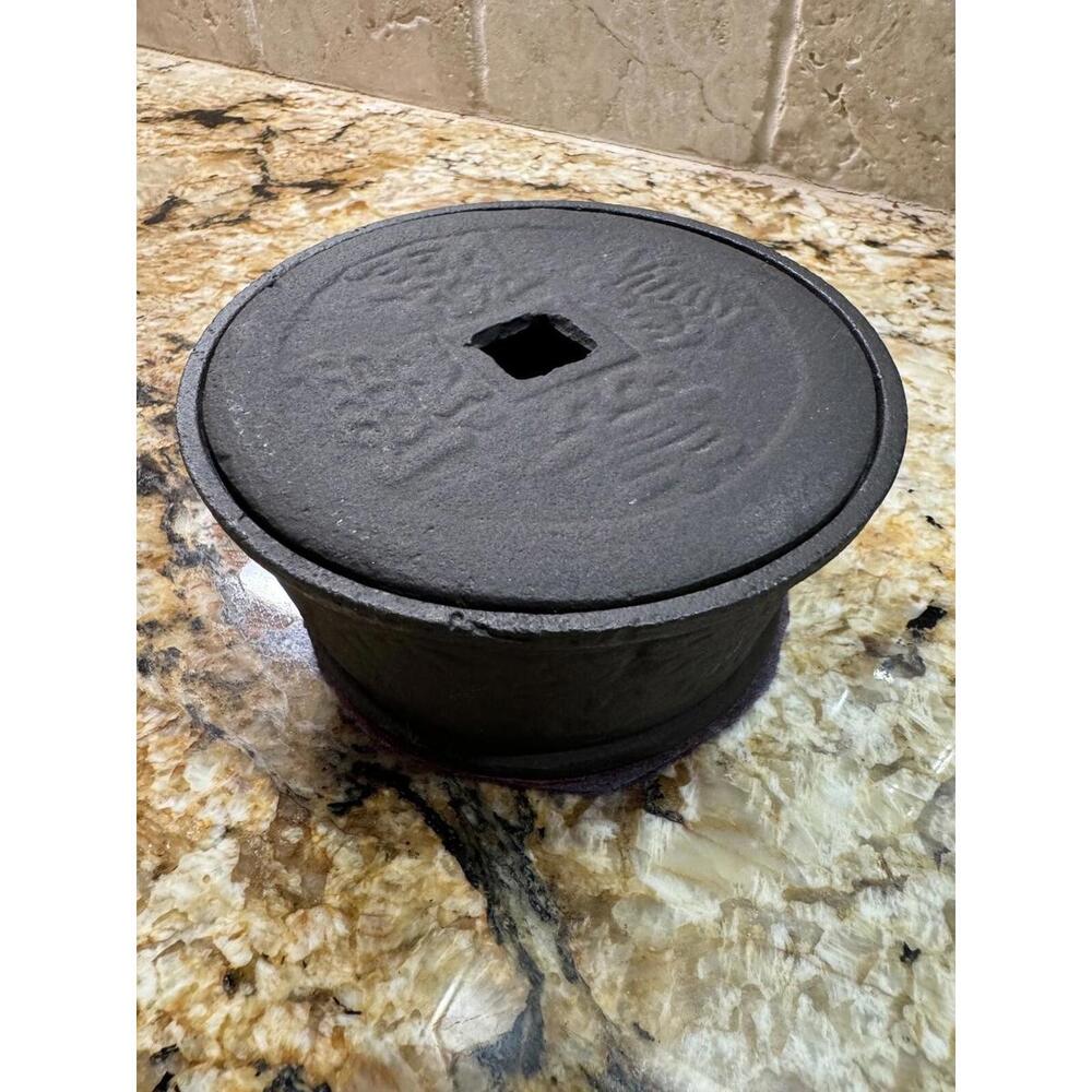 Heavy cast iron container with Qian Long Emperor characters, Tea Accessory